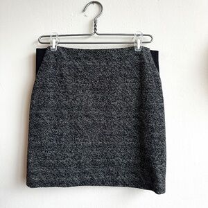 LE CHATEAU -  Wool Mini Skirt - Size 8